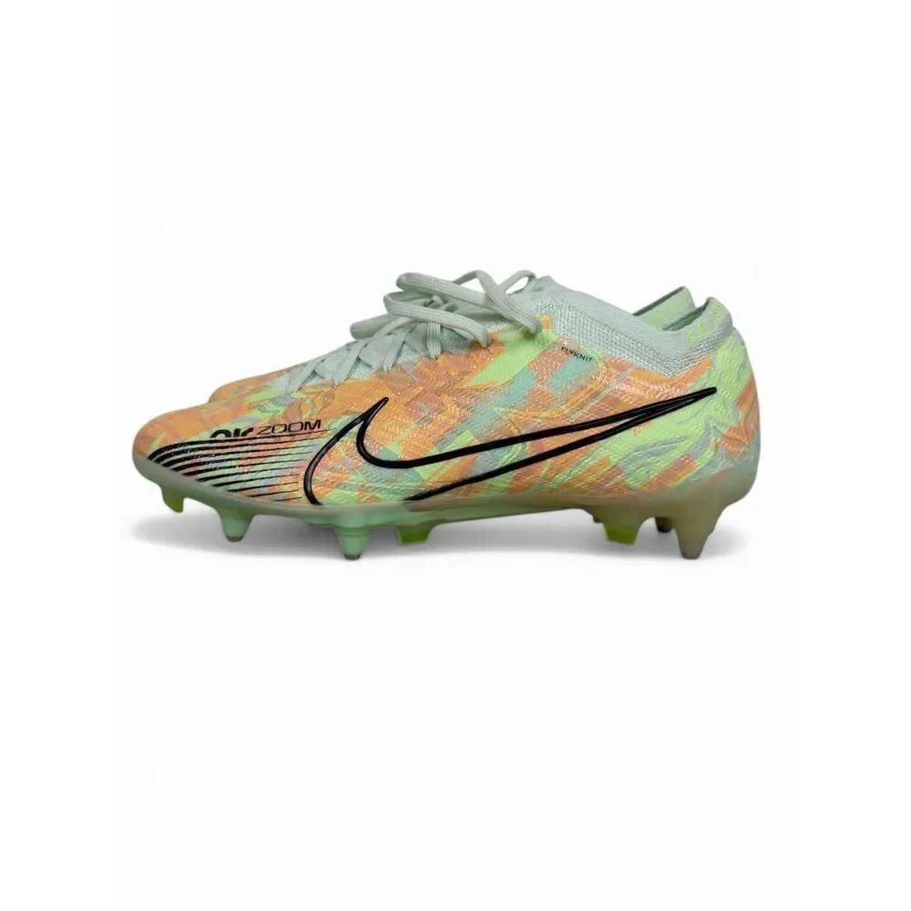 The Nike Zoom Mercurial Vapor 15 Elite Men’s 8 Cleats - Picture 2 of 16